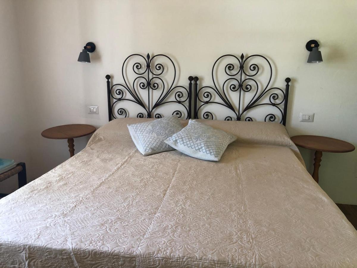 Agriturismo La Casa Delle Fate Loiri Porto San Paolo Bagian luar foto