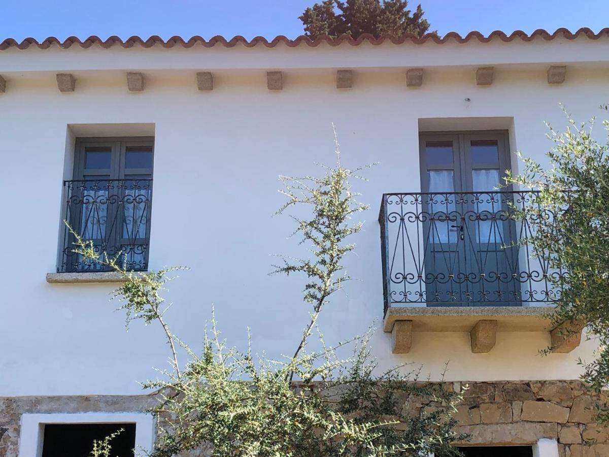 Agriturismo La Casa Delle Fate Loiri Porto San Paolo Bagian luar foto