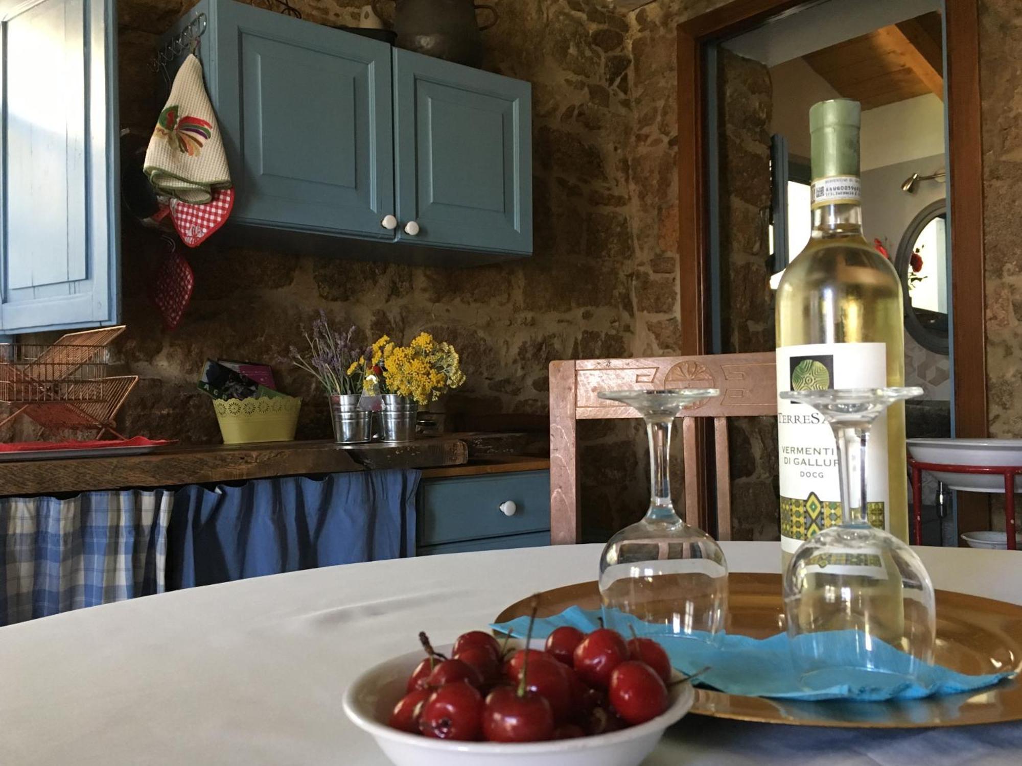 Agriturismo La Casa Delle Fate Loiri Porto San Paolo Bagian luar foto