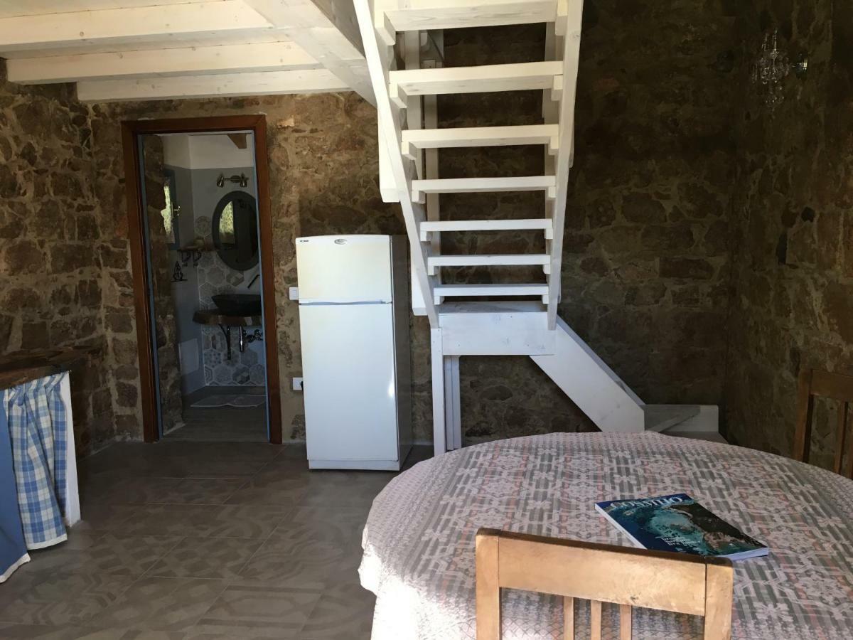 Agriturismo La Casa Delle Fate Loiri Porto San Paolo Bagian luar foto