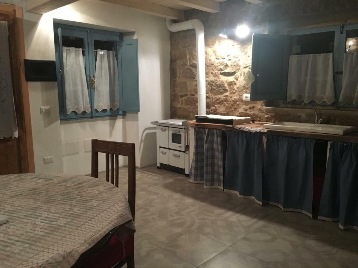 Agriturismo La Casa Delle Fate Loiri Porto San Paolo Bagian luar foto
