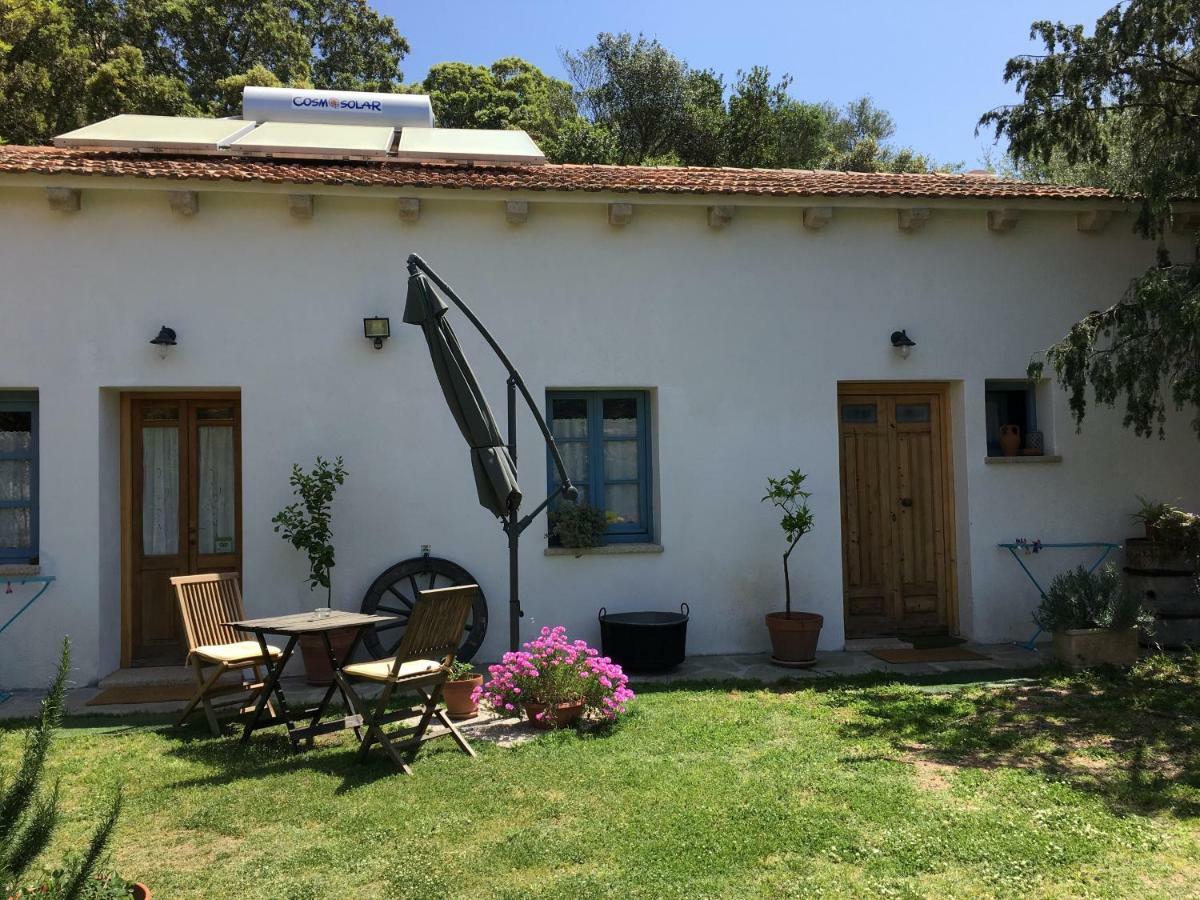 Agriturismo La Casa Delle Fate Loiri Porto San Paolo Bagian luar foto